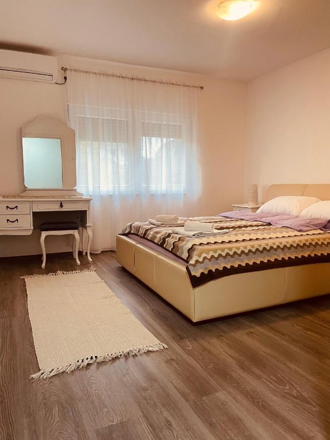 Mamma Mia! Apartment Мостар Екстериор снимка