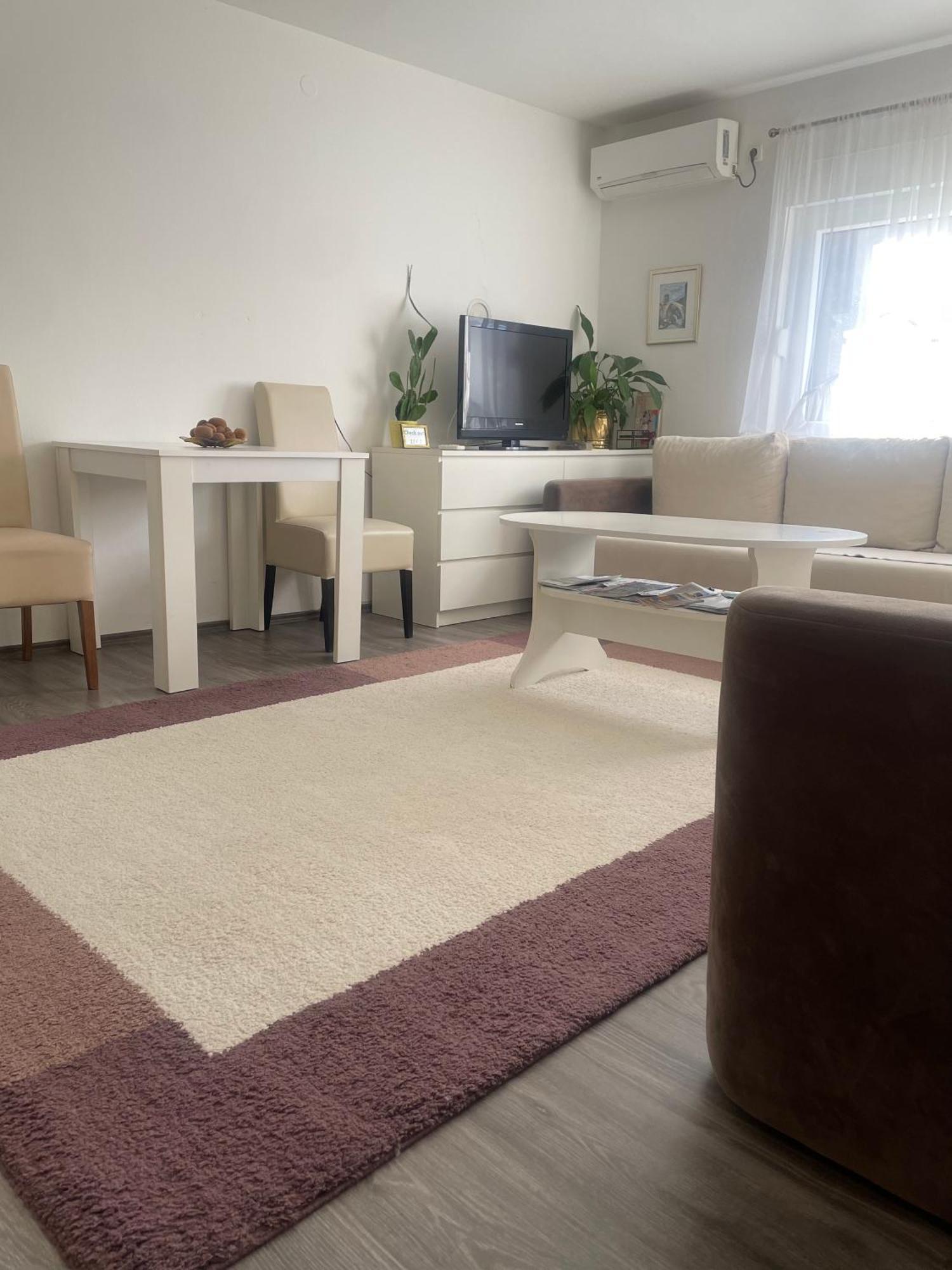 Mamma Mia! Apartment Мостар Екстериор снимка