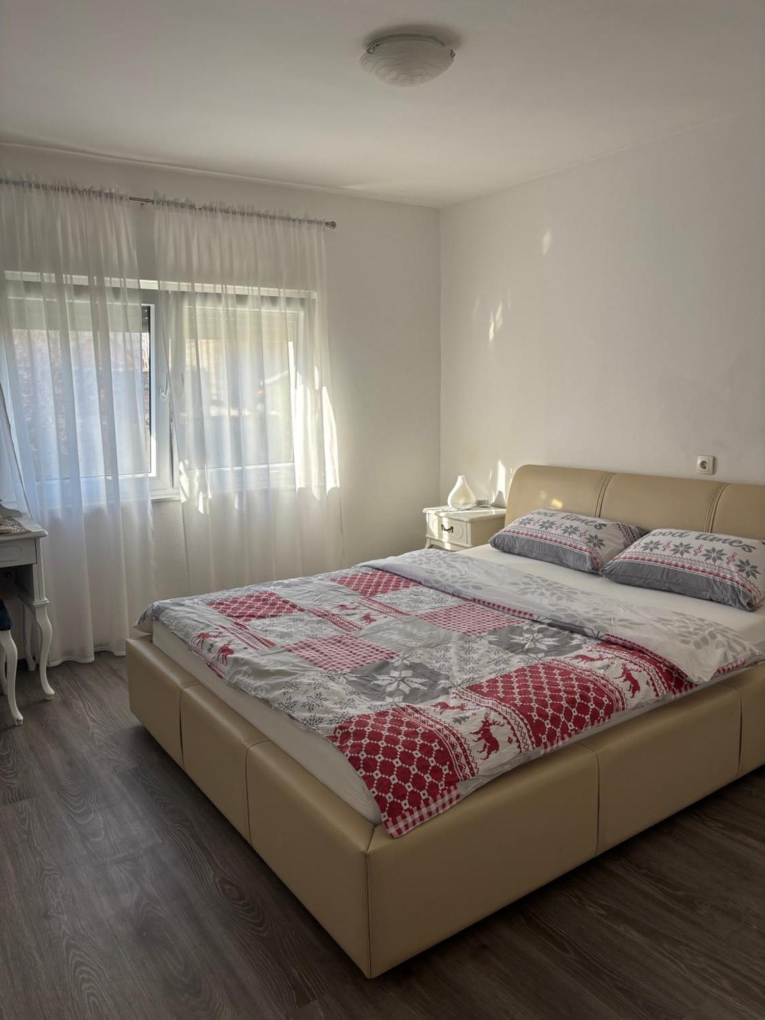 Mamma Mia! Apartment Мостар Екстериор снимка